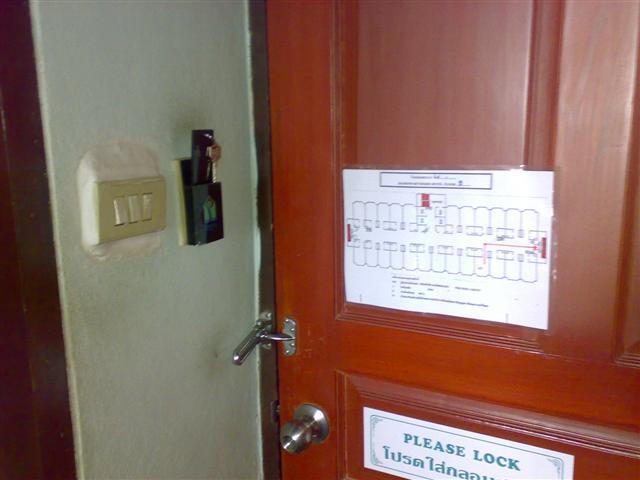 050120101378 (Small).jpg