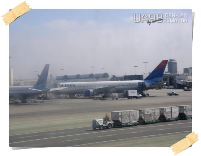 DEN-LAX-044.jpg