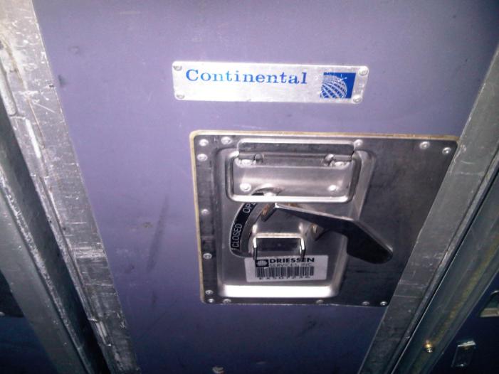 IMG04744-20120302-1201.jpg